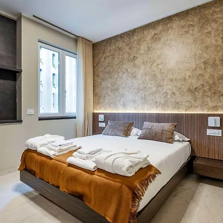 Velasca Tower Apartments Milan Exterior photo